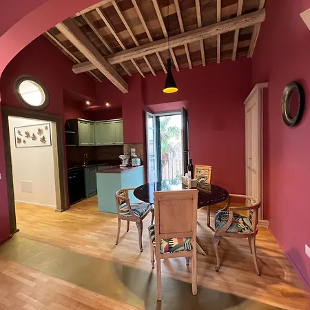 Apartment Cathedral House