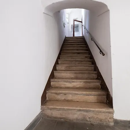 Apartament Cathedral House *