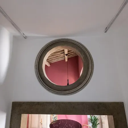 Cathedral House Apartament *