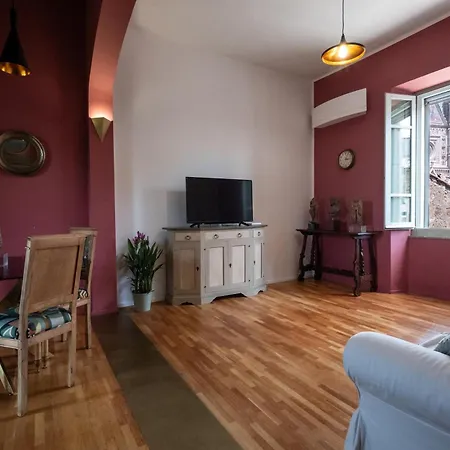 Apartament Cathedral House *